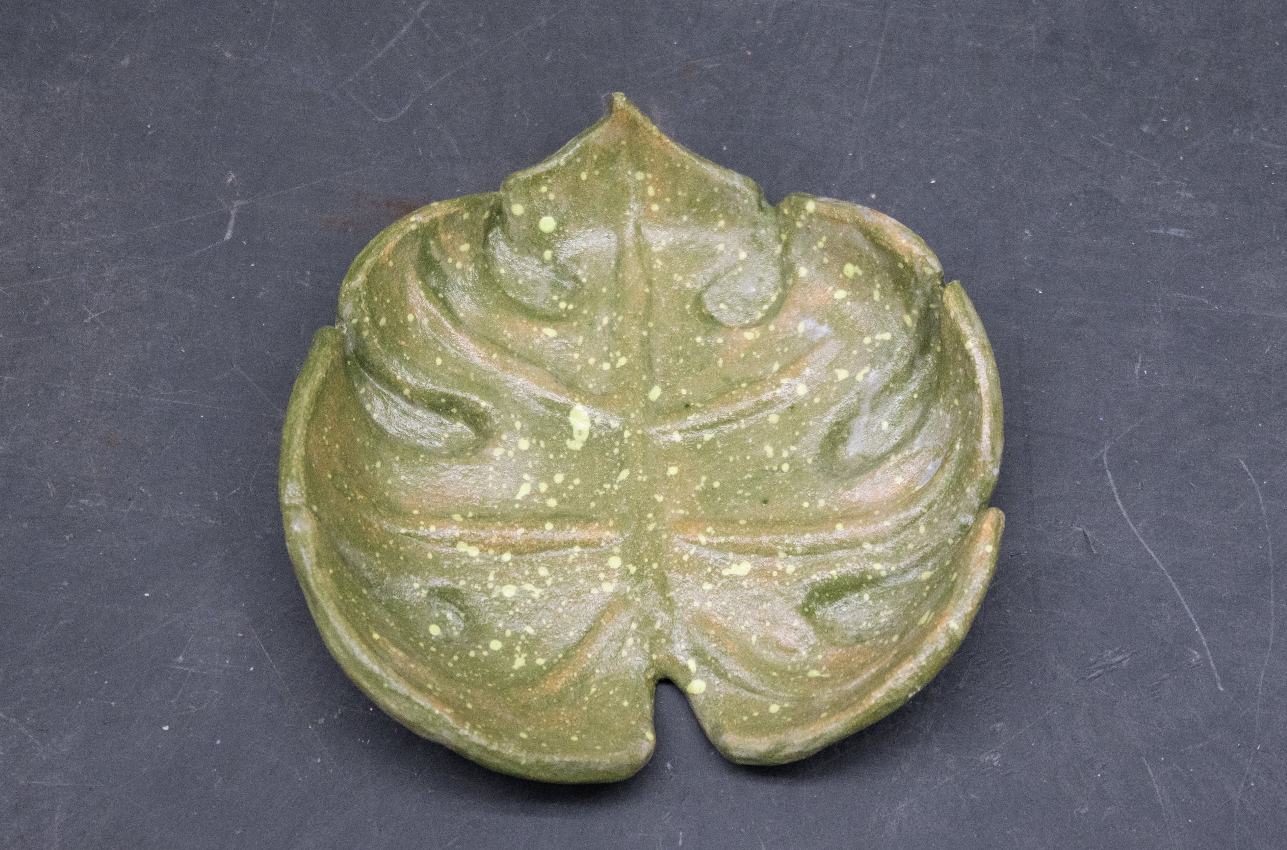 Leaf Jewelry Plate